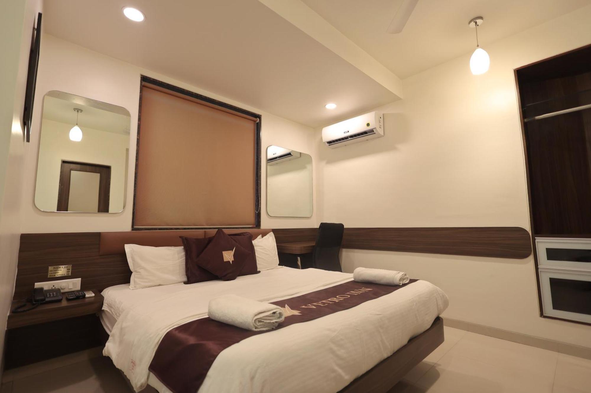 Hotel Vetro Inn Surat Luaran gambar