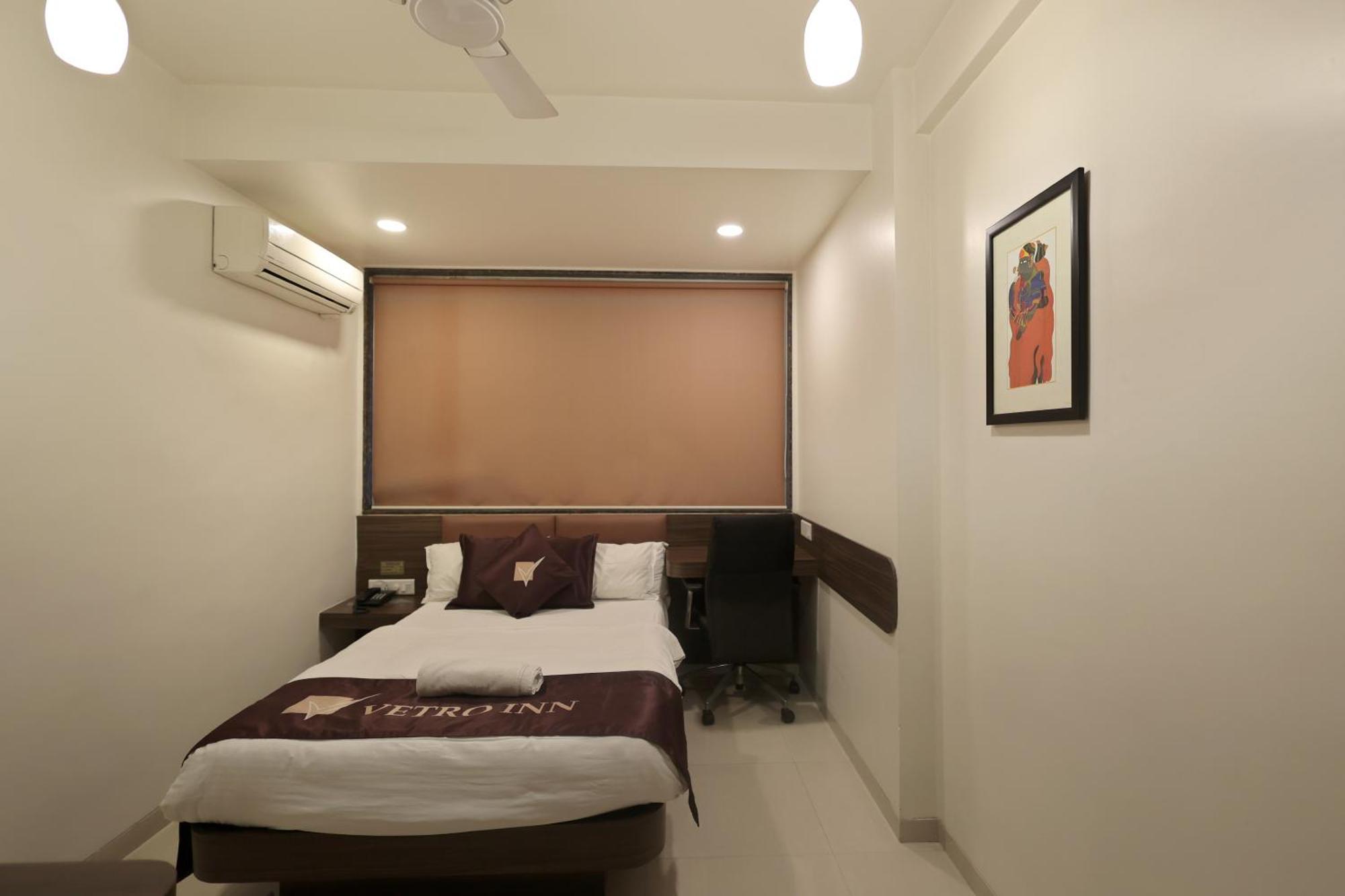Hotel Vetro Inn Surat Luaran gambar