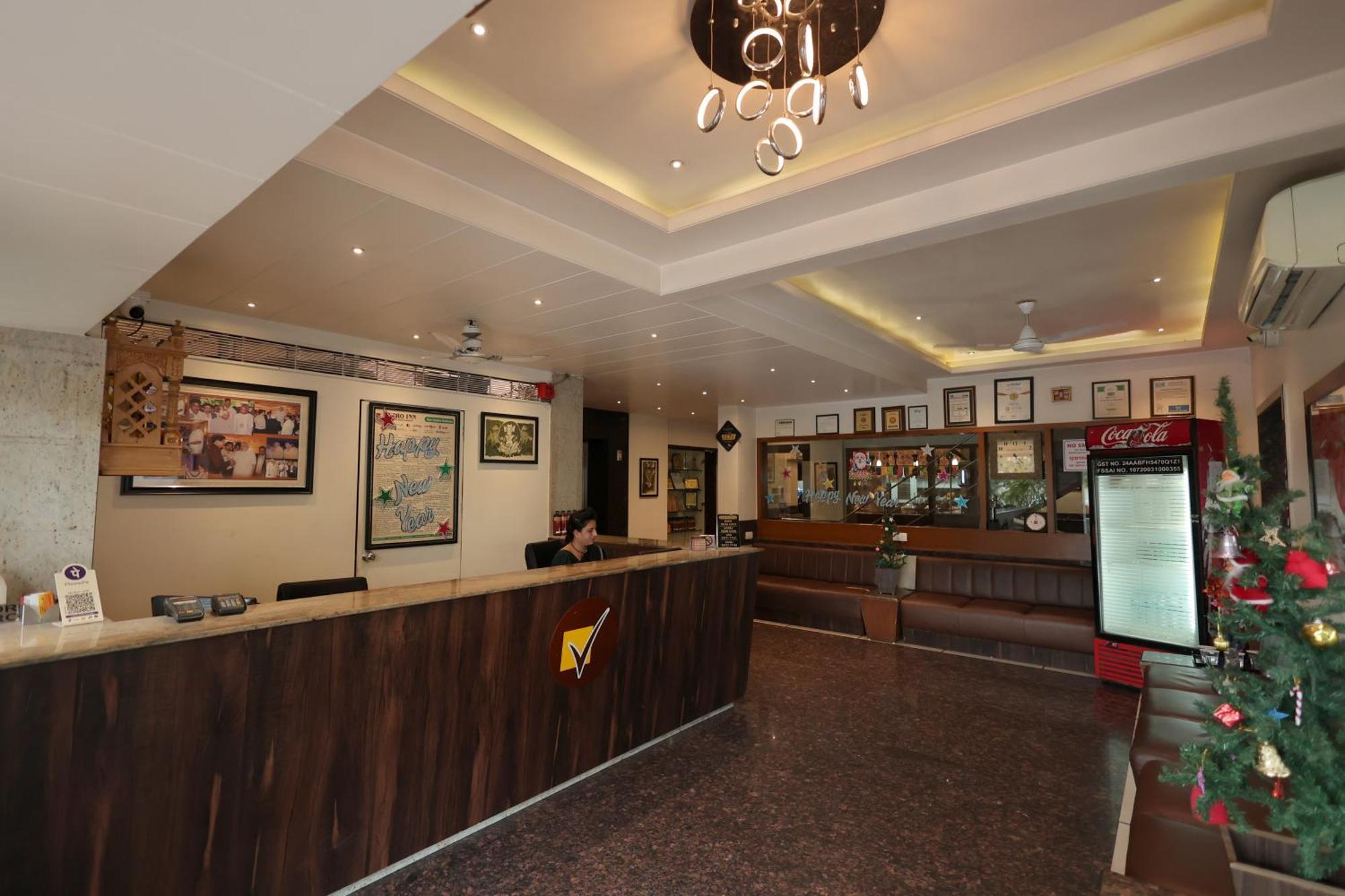 Hotel Vetro Inn Surat Luaran gambar
