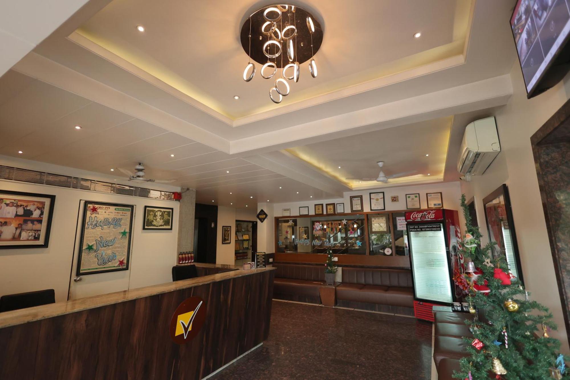 Hotel Vetro Inn Surat Luaran gambar